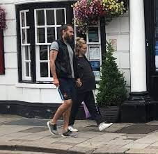 Unnamed road, rg9 has 258 houses and flats on it with a current average value of £1,563,355, compared to an average property value of £881,419 for rg9. Russell Brand To Become A Dad For The Second Time As He S Spotted With Very Pregnant Wife Laura Gallacher
