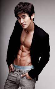 10 Male Idols Who Can Rock The No Shirt Look Allkpop Com Super Junior Siwon Choi Siwon