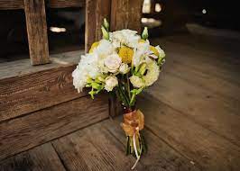 A bouquet of flowers is a great gift for any occasion, whether it's a birthday surprise, an anniversary gift, or just because. Flowers On A First Date Girlsaskguys