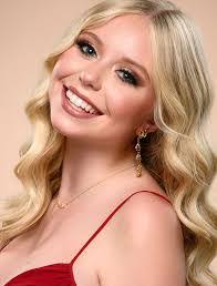 Natalie Ventresca's Instagram, Twitter & Facebook