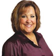 Jennifer Muraski's Instagram, Twitter & Facebook