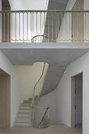 Tour A Gorgeous Victorian Mews House Turned Gallery In London Mews House Railing Design Stairs