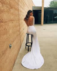 How To Choose Your Dream Wedding Dress 10 Things To Know 1 Do Research H To Find Out What You Li Dream Wedding Dresses Wedding Dresses Bridal Magazine