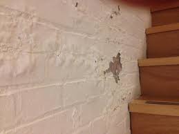 vochtige muren herstellen 4 fouten die u niet wilt maken met bonus tip