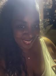 woman gives correct time answer