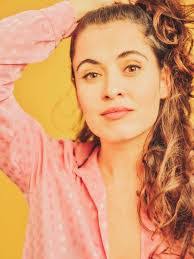 Tamara Quiles's Instagram, Twitter & Facebook