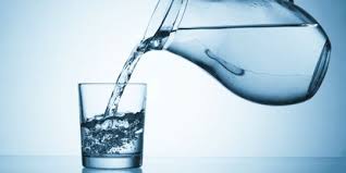 Air, merupakan 66% dari jumlah berat badan, dan juga salah satu asupan terbaik untuk mengurangi kelebihan berat badan. 13 Manfaat Banyak Minum Air Putih Baik Untuk Jaga Kesehatan Kecantikan Sejak Dini Merdeka Com