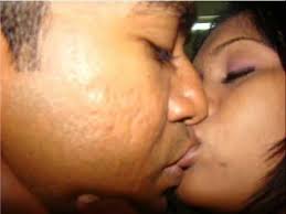 A dialect of it is also spoken in maliku (minicoy) island in the lakshadweep islands of india, where it is known as mahal (މަހަލް महल्) or mahl. Dhivehi Sexy Bitun Kissing Youtube