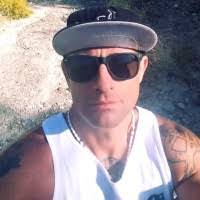 Sami Schmidt's Instagram, Twitter & Facebook