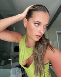 Taya Brooks (@tayabrooks) • Instagram photos and videos