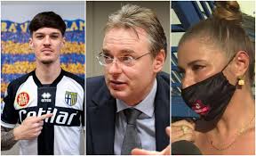 Mutarea a generat un conflict de proporții între familia becali și. Anamaria Prodan In AlertÄƒ S A Intamplat DupÄƒ Ce L A Dat In JudecatÄƒ Pe Dennis Man