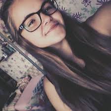 She is an actress, known for arabela se vrací (1993), blázni a devcátka (1988) and gympl s (r)ucením omezeným (2012). Karolina Benesova Lover Dances Twitter