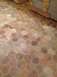 When considering terracotta floor tiles, you will find a number of different options. 7 Benefits Of Reclaimed Tile And Terracotta Flooring Plus Photo Ideas Home Stratosphere