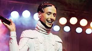 What would you do if there was a child right in front of you? 5 Russian Songs That Unintentionally Became Meme Royalty Russia Beyond