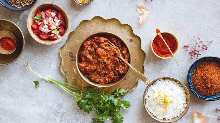 ILUSTRASI makanan pedas