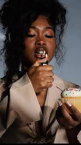 Bre Carter's Instagram, Twitter & Facebook