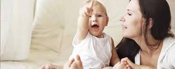 Tahap perkembangan bayi yang pertama bisa dilihat ketika usianya baru menginjak usia satu minggu hingga tiga bulan. Perkembangan Bayi Usia 5 Bulan Nutriclub