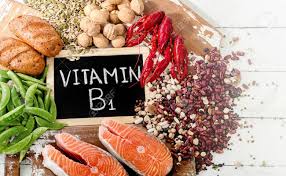 Food sources of thiamine include whole grains, legumes, and some meats and fish. Lebensmittel Am Hochsten In Vitamin B1 Thiamin Gesunde Ernahrung Essen Flach Liegen Lizenzfreie Fotos Bilder Und Stock Fotografie Image 66526183