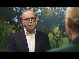 The proton is located in the center activity a: Element Builder Gizmo Assessment Answers