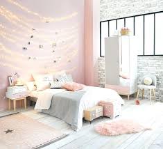 Gray and the pink color combination allows making interior decorating softer and lighter by adding white or create stronger dark contrasts with black. Pink And White Bedroom Ideas Grey Atmosphere Light Gold Black Gray Bedrooms Apppie Org