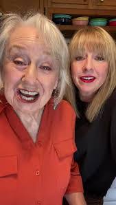 Brenda Rech's Instagram, Twitter & Facebook