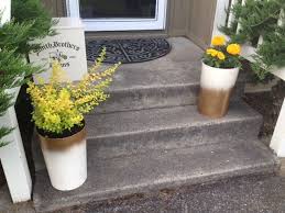 Walmart 5 Plastic Trash Cans Beige And Gold Spray Paint Diy Planters Thingsimake Diy Planters Gold Spray Paint Diy Planters