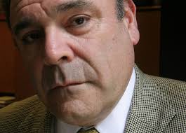 Gil Schwartz, CBS Spokesman With a Biting Alter Ego, Dies at 68