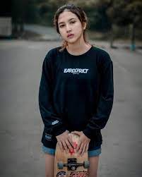 Lihat ide lainnya tentang kecantikan, wanita cantik, wanita. Kasir Cewek Cantik Alfamart Juga Berprofesi Model Ini Viral Yuk Kepoin Foto Fotonya Kata Kata