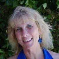 Beth Maree's Instagram, Twitter & Facebook