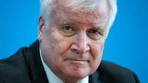 Mit innenminister seehofer hat sich erneut ein mitglied des bundeskabinetts mit corona infiziert. Corona Regeln Seehofer Kritisiert Beschluss Zu Ostergottesdiensten Augsburger Allgemeine