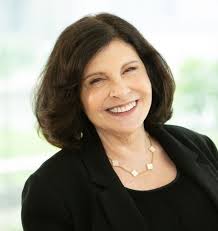 Karen Heyman's Instagram, Twitter & Facebook