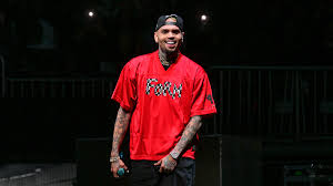 Chris Brown Recalls Unnamed Rappers Awkward Finger in M...
