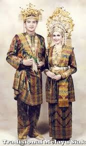 Maybe you would like to learn more about one of these? Pakaian Adat Kep Riau Info Gtk