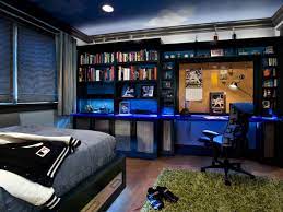 Boy S Blue Baseball Themed Bedroom With Bookshelves Cool Dorm Rooms Boy Bedroom Design Bedroom Layouts