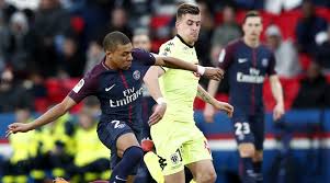 Kedua raksasa benua biru itu begitu bernafsu merekrut. Liverpool And Real Madrid To Battle For Kylian Mbappe In 2021 Football Espana