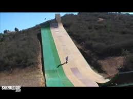 This is a fun park to skate at dudes. Tony Hawk Tries Out Bob S Mega Ramp In Bob S Backyard It Is Apparently The Worlds Biggest Skateboard Ramp Please Tony Hawk Skateboard Ramps Skate Ramp
