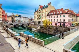 It is also mentioned as one of the top 10 safest countries to visit. Ljubljana Kaataa