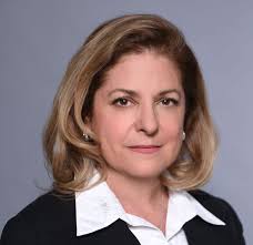 Divorce is a Whole Family Affair with Robyn Mann