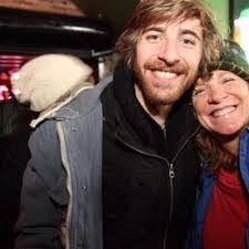 Debra Breedlove's Instagram, Twitter & Facebook