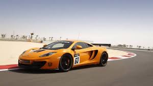 Mclaren Hits The Track With 12c Gt Sprint Mclaren 12c Ferrari 458 Speciale Mclaren