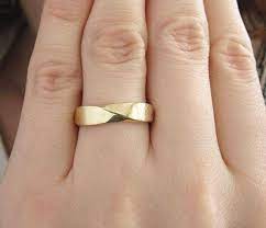 Mobius Wedding Band 5mm Mobius Ring In 14k Gold Mobius Etsy Wedding Ring Bands Couple Wedding Rings Types Of Wedding Rings