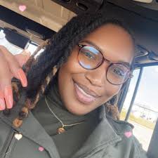 Chelsia Reed (@BrownGoddess25) • Facebook