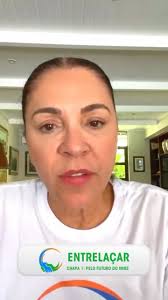 ✨ Conheça Ana Borja! ✨ Fonoaudióloga, professora e natural de Salvador-BA,  Ana faz parte da primeira turma de Fonoaudiologia da UFBA. Com uma  trajetória marcada pela paixão pela docência e gestão acadêmica,