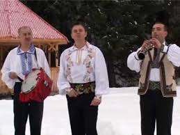 Cele mai frumoase cantece le gasiti numai pe acest site.azi am adaugat o noua melodie numita sa vina povestea si este cantata de lollipops si aura.sper sa va placa acest cantec de iarna.auditie placuta. Colinde Asta I Seara De Craciun Puiu Codreanu Youtube