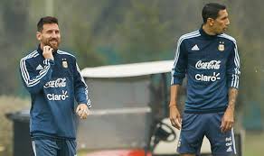 Nara used to date maxi lopez, who is a friend of messi's, and this is supposed to be the cause of the rift between messi and icardi. Barcelona News Psg Star Angel Di Maria Made Transfer Confession To Lionel Messi Football Sport Express Co Uk