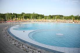 Aussenbecken Therme Geinberg Wellnessurlaub Osterreich Urlaub Therme Geinberg Wellnessurlaub Therme