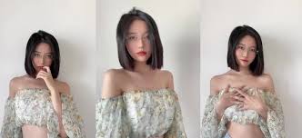 Sexy temptation of glasses sister