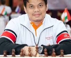 GM Susanto Megaranto Mengamati Perkembangan Pecatur Pelatnas di Turnamen  Japfa FIDE Rated 2024