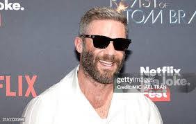 Jesse Edelman's Instagram, Twitter & Facebook