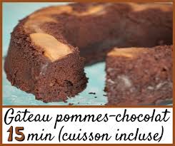 Gateau Au Chocolat Et Aux Pommes 15 Minutes Cuisson Comprise La Recette Facile Recette Facile Gateau Pomme Chocolat Recette